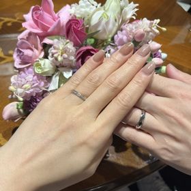 【TANZO.(鍛造指輪)の口コミ】 いろいろデザインは悩みましたが、キラキラがきれいなハーフエタニティに…