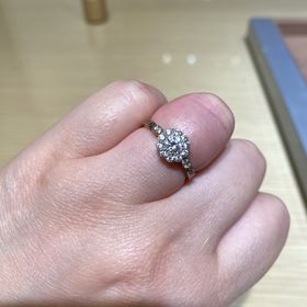 【garden(ガーデン)の口コミ】 ネットで見てダイヤモンドのボリュームに心奪われました。ソリティアダイ…