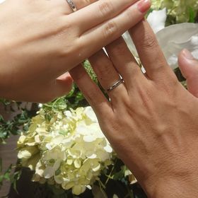 【TANZO.(鍛造指輪)の口コミ】 シンプルな指輪を探していました。シンプルでも個性を出したいと考えてお…