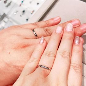 【カオキ　ダイヤモンド専門卸直営店の口コミ】 結婚指輪のちょっとウエーブした形と、婚約指輪の3つの形が気に入りました…