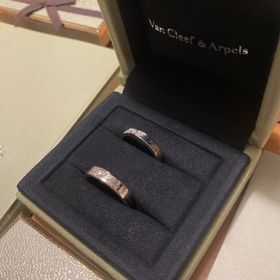 【ヴァン クリーフ＆アーペル(Van Cleef & Arpels)の口コミ】 美しいけど、可愛いデザイン、男性の物にもダイヤがついており、きらびや…