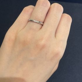【ティファニー(Tiffany & Co.)の口コミ】 婚約指輪と重ね付けした時の兼ね合いを重視しました。他ブランドの指輪も…