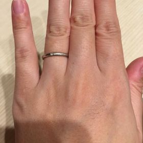 【アイプリモ(I-PRIMO)の口コミ】 とにかくシンプルな指輪を探していたので理想な指輪に出会えました。
ピン…