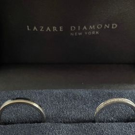 【ラザール ダイヤモンド(LAZARE DIAMOND)の口コミ】 ダイヤがどの角度でも綺麗で、シンプルかつエレガントさがあって、素敵だ…