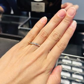【エクセルコダイヤモンド(EXELCO DIAMOND)の口コミ】 婚約指輪がクレアドルーンフィーヌだったので、結婚指輪も同じクレアドル…