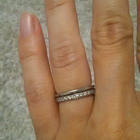【STAR JEWELRY(スタージュエリー)の口コミ】 本当はエタニティデザインがよかったのですが、予算の関係もあり、ハーフ…