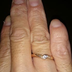 【STAR JEWELRY(スタージュエリー)の口コミ】 色々なショップを時間かけてみて悩んでいる最中ふとスタージュエリーショ…