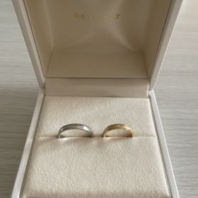 【NEUSPUR(ノイシュプール)の口コミ】 アンティークな指輪で実際につけてとても気に入ったのが決め手です。
セレ…