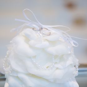 【銀座ダイヤモンドシライシの口コミ】 予算オーバーしましたが、最初に一目見て気に入ってから他の店でも似たよ…