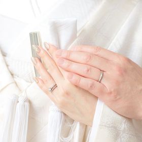 【ティファニー(Tiffany & Co.)の口コミ】 結婚指輪は一生飽きのこないシンプルなデザインを探していました。妻はダ…