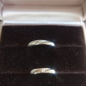 【アイプリモ(I-PRIMO)の口コミ】 予算25万前後でシンプルでつけ心地の良い物を探していました。斜めにくぼ…