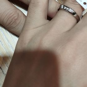 【STAR JEWELRY(スタージュエリー)の口コミ】 太めの指輪が好みであったため中心に探していきました。パンフレットで見…