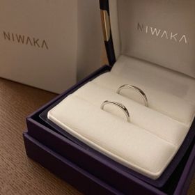 【俄(にわか)の口コミ】 仕事中も着用できるシンプルなデザインのものを探していました。インスタ…