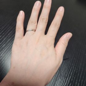 【アイプリモ(I-PRIMO)の口コミ】 ゆるやかなウェーブで上品に見え、シンプルで繊細なデザインに一目惚れし…