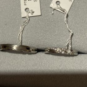 【STAR JEWELRY(スタージュエリー)の口コミ】 デザインは色々ありましたが、ペアのリングが可愛くて候補になりました。…