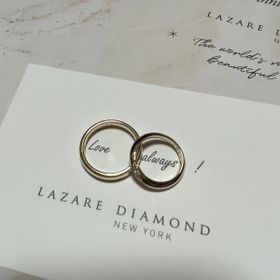 【ラザール ダイヤモンド(LAZARE DIAMOND)の口コミ】 シンプルで洗練されたデザインに惹かれました。また、イエローゴールドの…