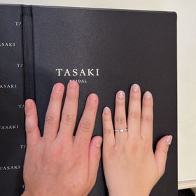 【TASAKI(タサキ)の口コミ】 ダイヤがたくさん敷き詰められているデザインが可愛かった。タサキという…