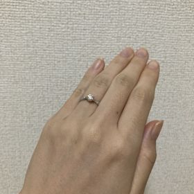 【宝寿堂(ほうじゅどう)の口コミ】 デザイン数がたくさんあって、いくつもいくつも自分の指にはめて似合うも…