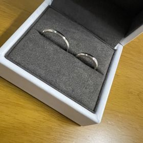 【BONDS(ボンズ)の口コミ】 価格を抑えたかったのもありましたが、指輪を見た時に内側にピンクゴール…