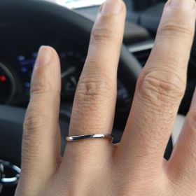 【HOSHI no SUNA 星の砂(ほしのすな)】の口コミ 指輪の形が素敵でつけやすい。デザインがよい。
つけ心地が良かったから。...