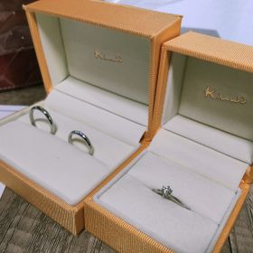 【ケイウノ ブライダル(K.UNO BRIDAL)の口コミ】 指輪のデザインは様々なものを試着しましたが、シンプルなデザインが一番…