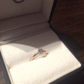 【Galopine & Galopin(ガロピーネガロパン)の口コミ】 普段ジュエリーを着けないので、どんな物が良いか具体的なイメージがない…