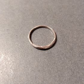 【出雲結(いずもゆい)の口コミ】 祈結のしめ縄のような和テイストのデザインが一番の決め手でした。
色は実…