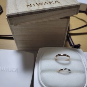 【俄(にわか)の口コミ】 京都のブランドとと言うこと。
値段も比較的リーズナブルで海外の人からも…