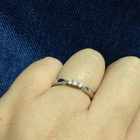 【エクセルコダイヤモンド(EXELCO DIAMOND)の口コミ】 ダイヤが沢山付いたストレートタイプのものを探していました。最終的に同…