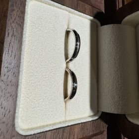 【TANZO.(鍛造指輪)の口コミ】 貴重な職人鍛造製法にこだわっている点。
フルオーダーメイドで作製して頂…