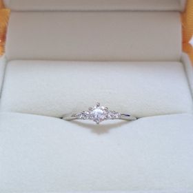 【ケイウノ ブライダル(K.UNO BRIDAL)の口コミ】 母から譲り受けたダイアモンドを使ってリメイクをお願いしました。担当の…