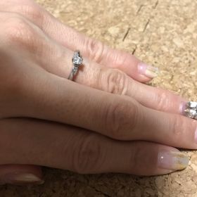 【festaria bijou SOPHIA(フェスタリア ビジュソフィア)の口コミ】 最近はシンプルな普段使いが出来る指輪が多く、とても時間をかけて悩みま…