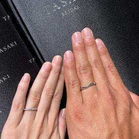 【TASAKI(タサキ)の口コミ】 かわいい印象のエタニティリングが良かったです。まっすぐではなく、左右…