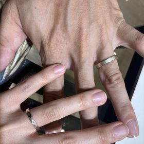 【杢目金屋(もくめがねや)の口コミ】 木目模様が世界に一組しかないという特別な感じがとても魅力的。実際に木…