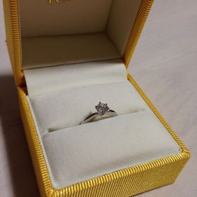 【ケイウノ ブライダル(K.UNO BRIDAL)の口コミ】 ダイヤの石を既に持っていたので、それを加工してくれるお店がないか探し…