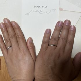【アイプリモ(I-PRIMO)の口コミ】 たくさんのデザインを見て試着しましたが、最終的に2人ともペアリング感も…