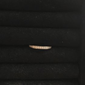 【ヴァン クリーフ＆アーペル(Van Cleef & Arpels)の口コミ】 職場で着用しても派手にならず、でも結婚指輪のみでつけても華やかな印象…