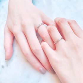 【ケイウノ ブライダル(K.UNO BRIDAL)の口コミ】 見学当日までは同ブランドの別の指輪を検討しておりましたが、わたしたち2…