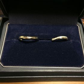 【銀座ダイヤモンドシライシの口コミ】 妻がイメージしていた指輪とぴったりあう指輪があったため購入しました。
…