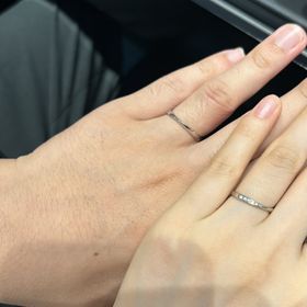 【銀座ダイヤモンドシライシの口コミ】 上品なデザインで、ダイヤも大きくなくても輝きがとても綺麗でした。ダイ…