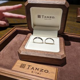 【TANZO.(鍛造指輪)の口コミ】 シンプルなデザインだからこそ、フルオーダーで二人だけの指輪を作っても…
