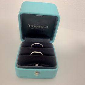 【ティファニー(Tiffany & Co.)の口コミ】 ダイヤが入ってるもの・指が綺麗に見える・細目デザイン希望とお伝えし、…