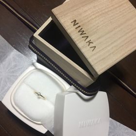 【俄(にわか)の口コミ】 とにかくシンプルなもの、それからイエローゴールドの指輪が良くて探して…