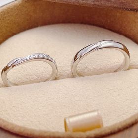 【COLANY(コラニー)の口コミ】 デザインがとても可愛くてよかったです。
シンプルかつおしゃれという感じ…