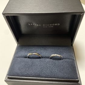 【ラザール ダイヤモンド【取扱店販売】の口コミ】 初めて指輪を試着しに行ったのが一真堂さんでした。
スタッフさんの接客が…