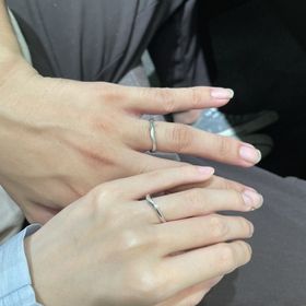 【アイプリモ(I-PRIMO)の口コミ】 メンズリングのつや消し加工がとってもお洒落でした。
レディースリングは…