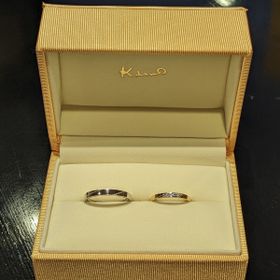 【ケイウノ ブライダル(K.UNO BRIDAL)の口コミ】 デザインは二人で繋がるものがいい、というのが私の希望でした。繋がるも…