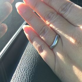 【TOKYO PEARLの口コミ】 毎日つけるものなのと、仕事をしていたのであまり派手なものではなく、シ…