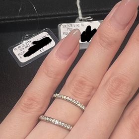 【ティファニー(Tiffany & Co.)の口コミ】 ハーフエタニティの指輪で探していました。その中でティファニーさんでは…