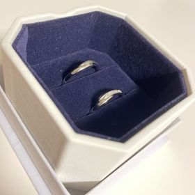 【4℃ BRIDAL(ヨンドシーブライダル)の口コミ】 デザインのオシャレさ、着け心地がよい、店員の方の接客が丁寧だった。試…